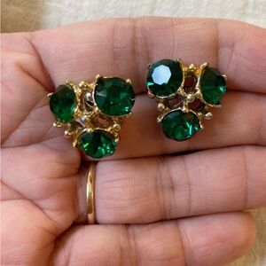 Vintage Three Green Rhinestones Screw Back‎ Earrings